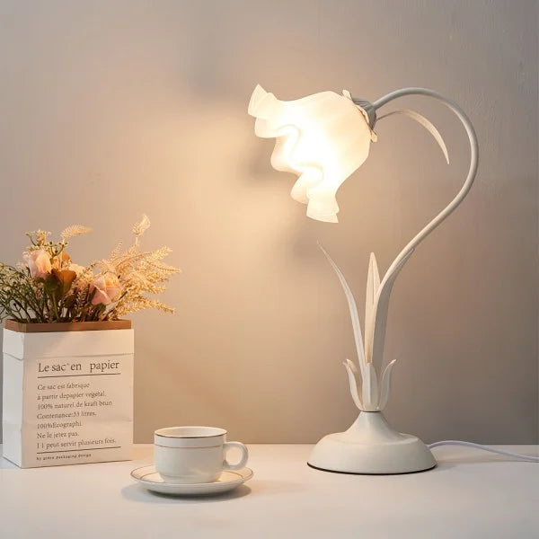 Blommande Vintage Bordslampa - Justerbar Elegans