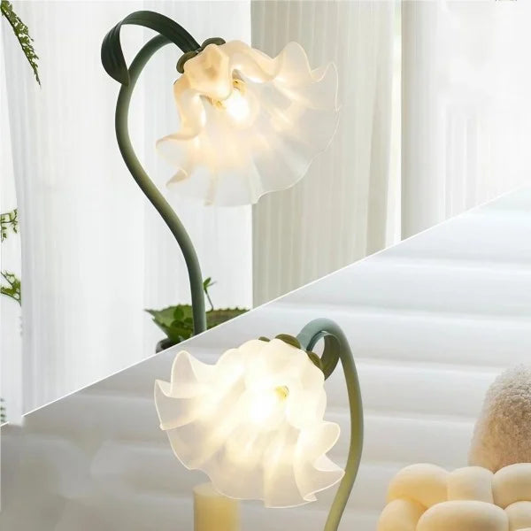 Blommande Vintage Bordslampa - Justerbar Elegans