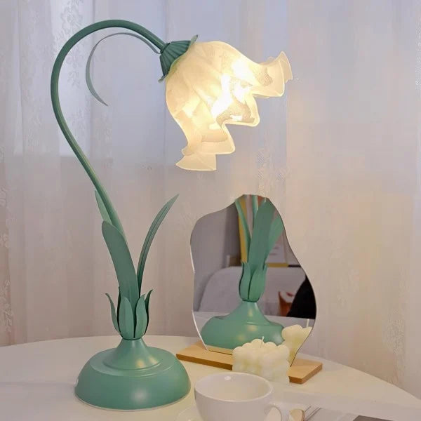 Blommande Vintage Bordslampa - Justerbar Elegans