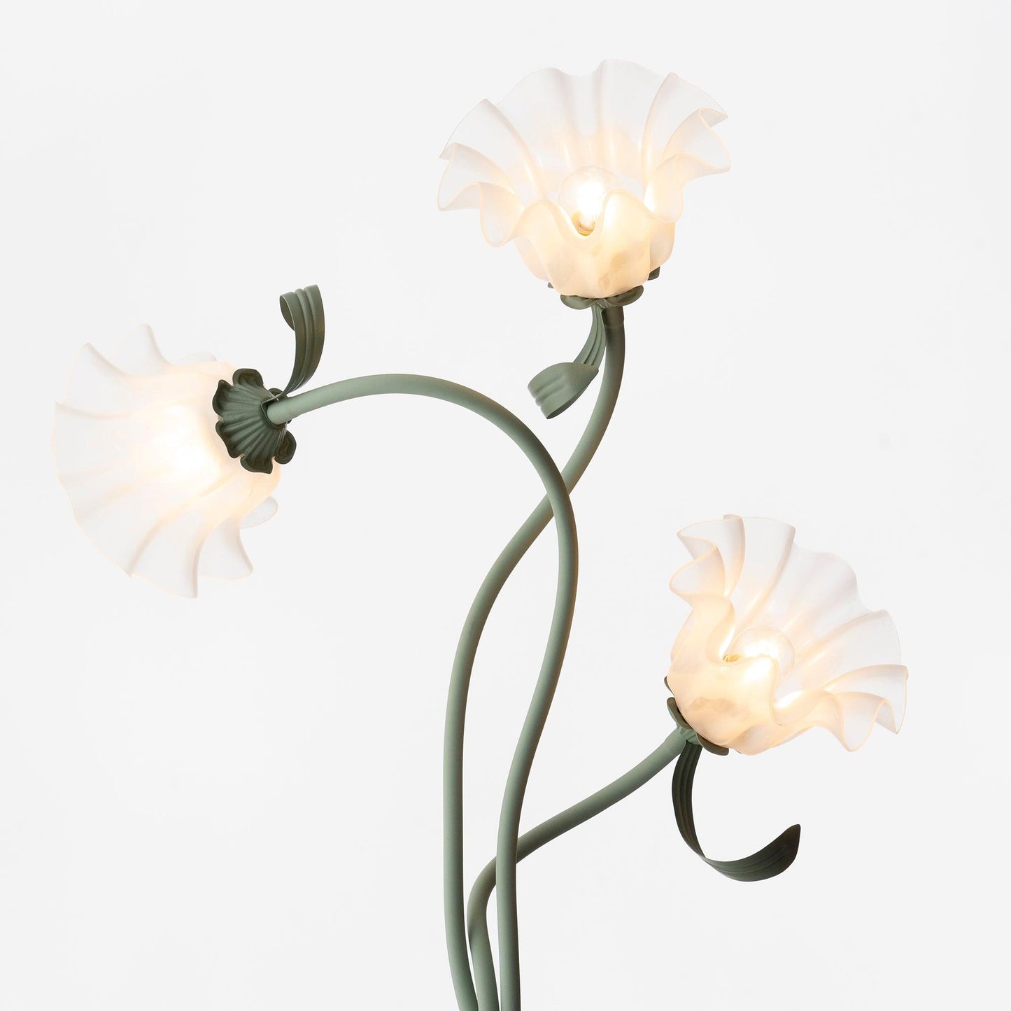 Flot Gulvlampe med Blomstrede Glas og Varm LED-belysning
