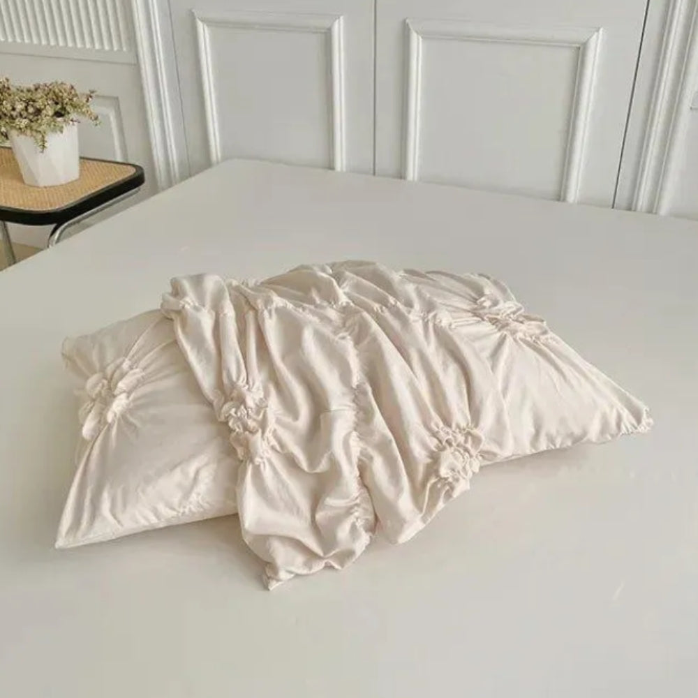 Elegant Sengetøjssæt i Mikrofiber med Plisseret Design