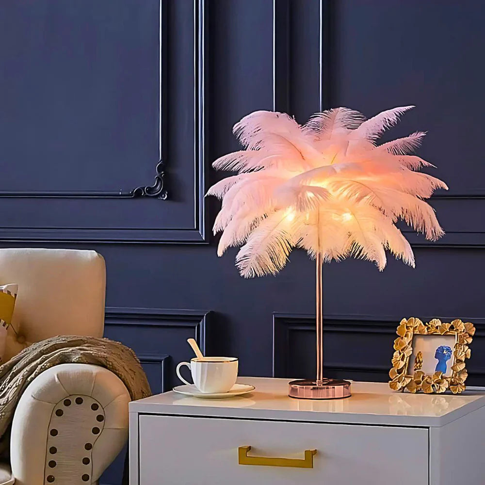 Fjerlampe med Justerbar Belysning - Skab Hygge i Hjemmet
