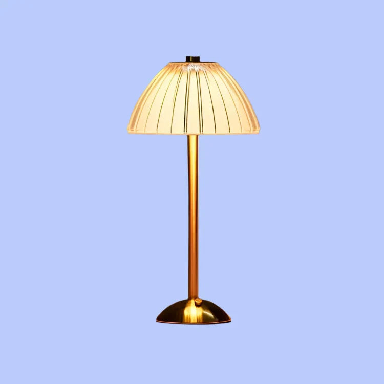 Krystallampe med USB-opladning og elegant design