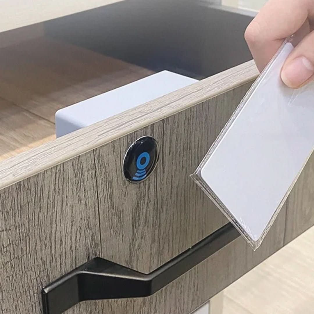 Osynlig sensorstyrning Elektronisk laddningsanslutning