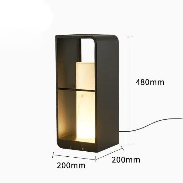 Solcells-LED Trädgårdslampa – Vattentät och Elegant Belysning