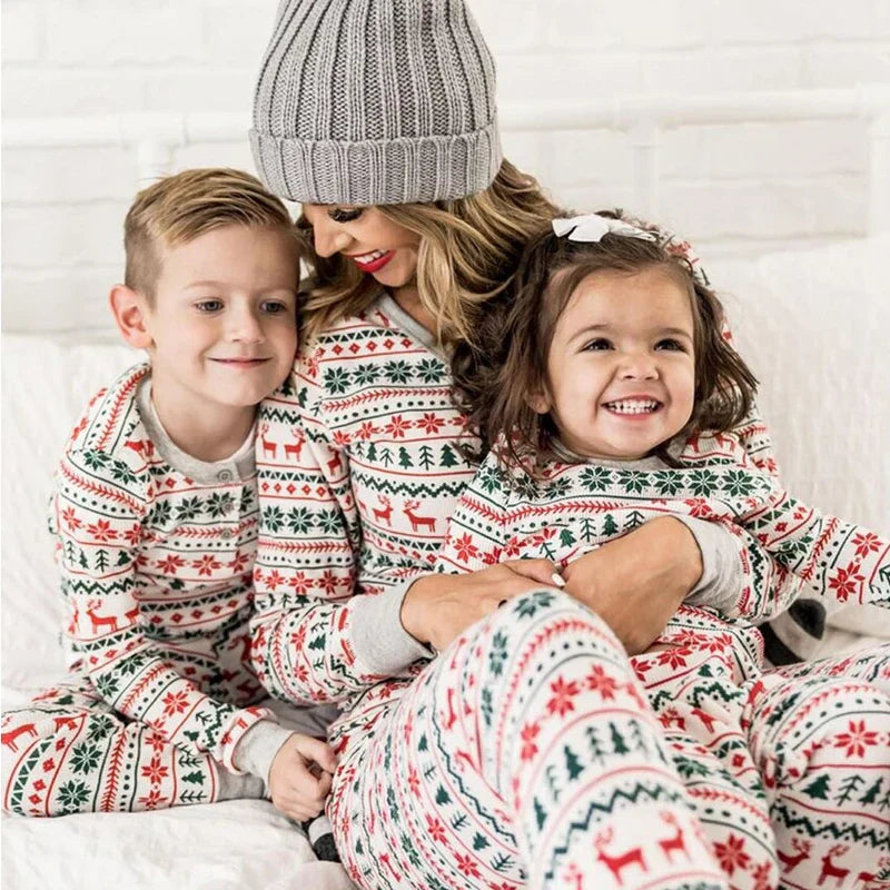 Familjens Julpyjamas | Bekväma och Stilsäkra för Alla