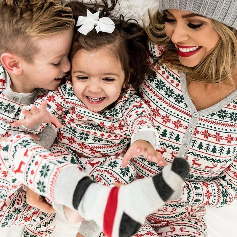 Familjens Julpyjamas | Bekväma och Stilsäkra för Alla