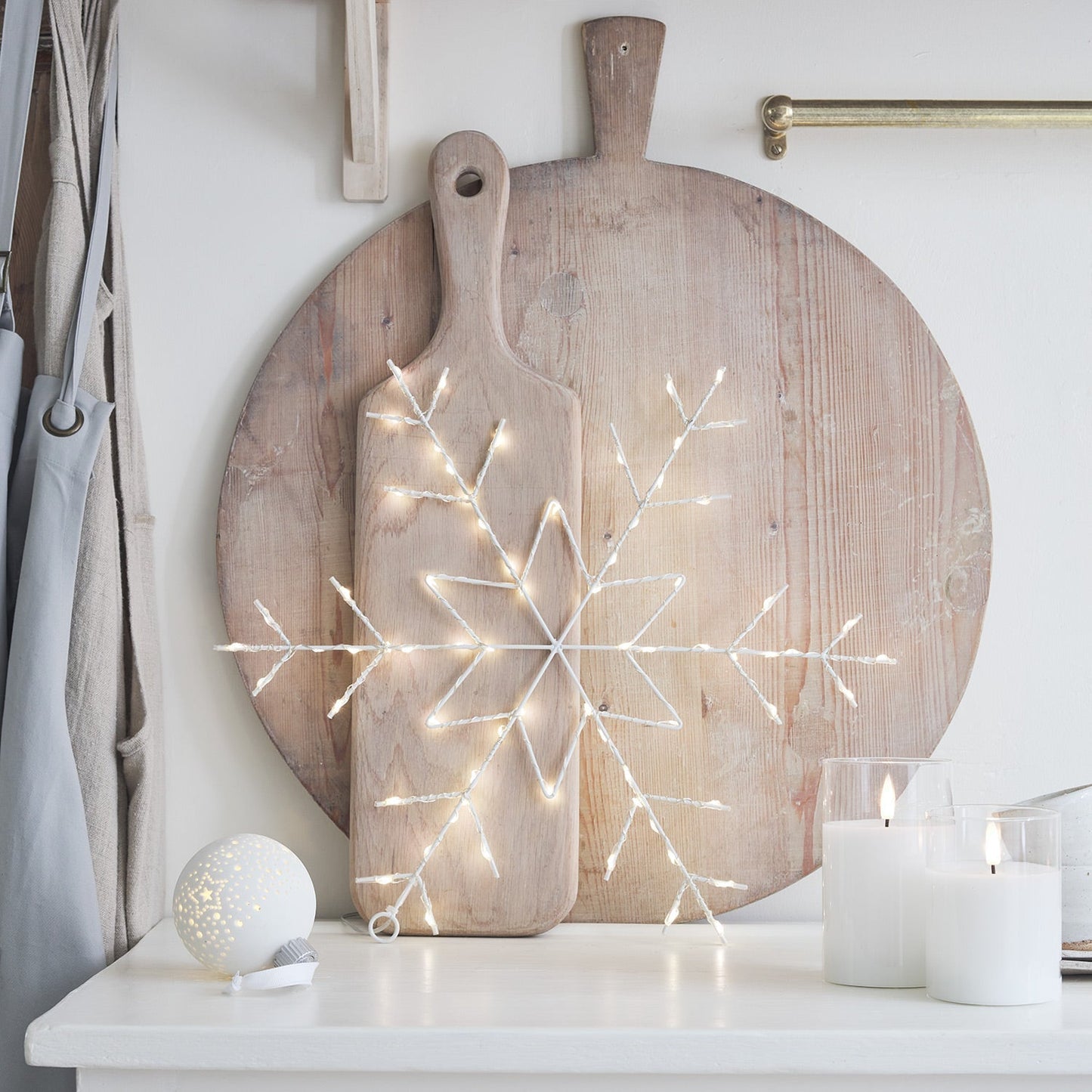 Snöfall LED Juldekoration med Varmt Ljus – Enkel Installation