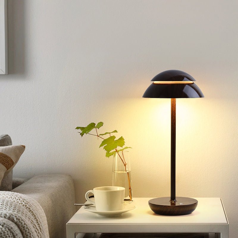 Bärbar LED Bordslampa – Uppladdningsbar och Trådlös Frihet