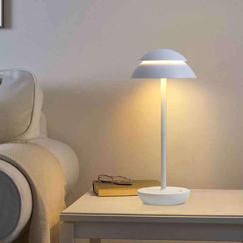 Bärbar LED Bordslampa – Uppladdningsbar och Trådlös Frihet