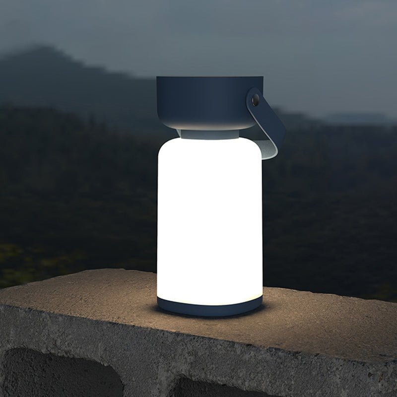 Bärbar LED-lampa i modern design - Vattentät och stilren