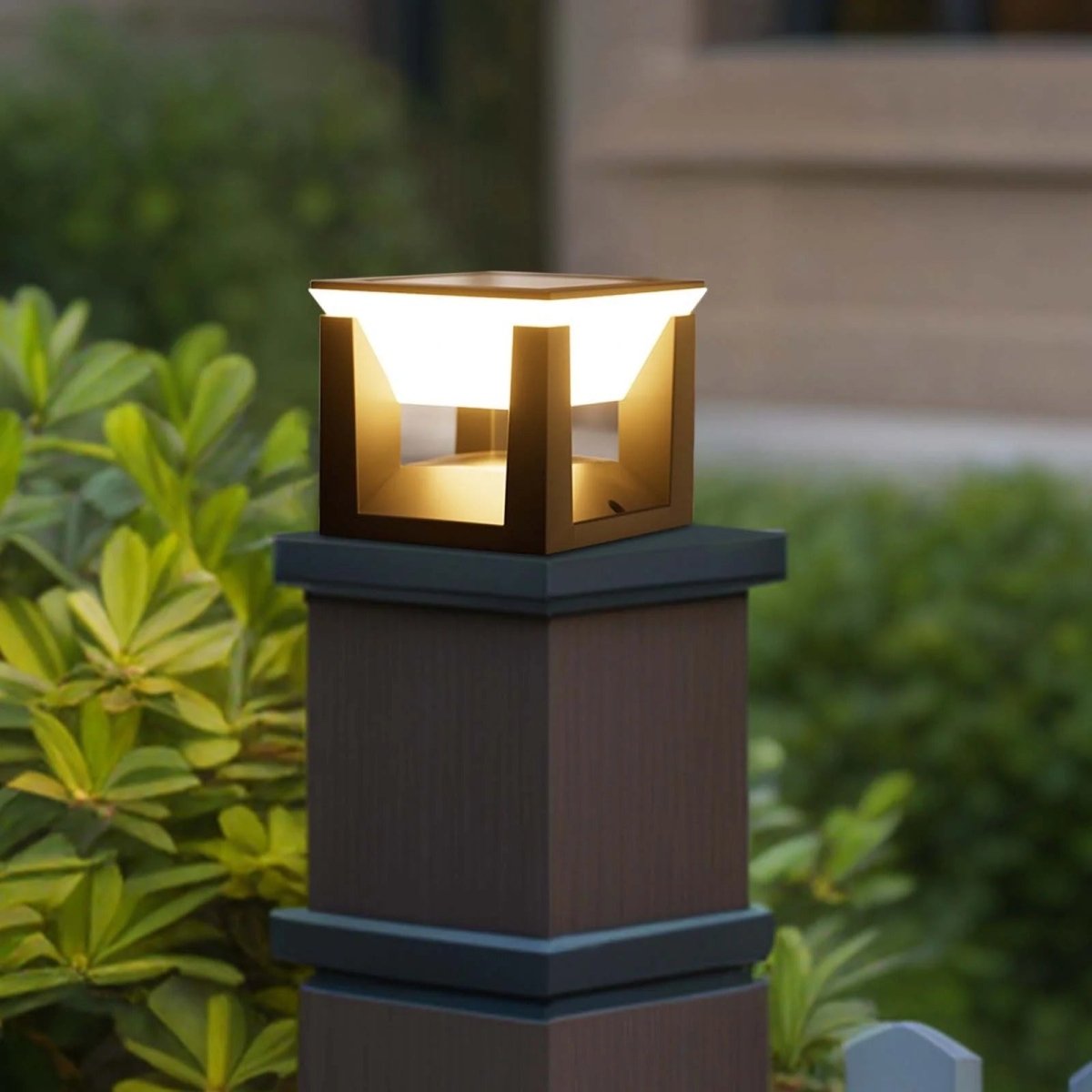 Solcelledrevet Udendørslampe med Automatisk Tænding