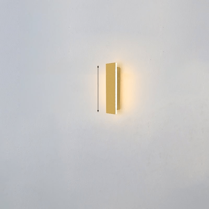 Vattentät LED-vägglampa i guld för moderna uteplatser
