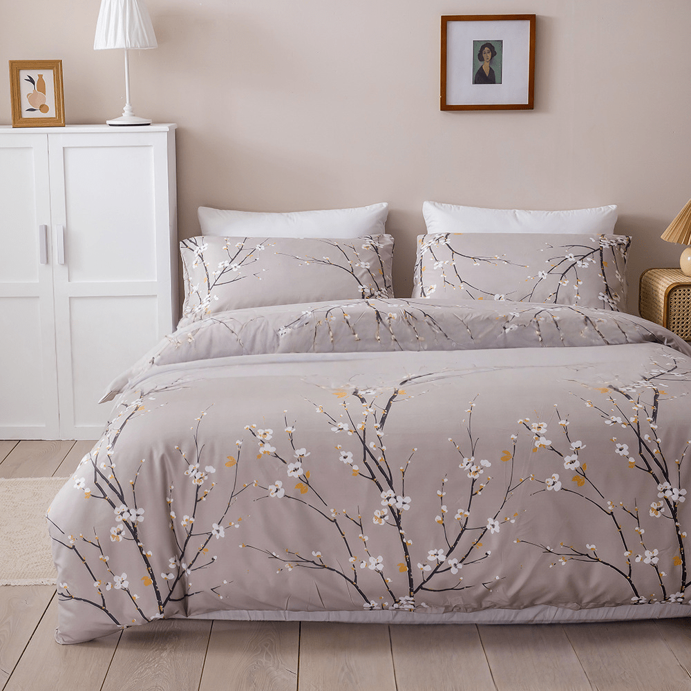 Elegant sängklädesset med blomdesign för lugn och stil