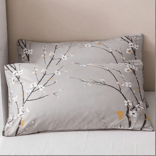 Elegant sängklädesset med blomdesign för lugn och stil