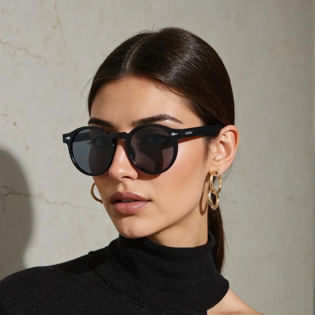 Elegant Solbrille til Kvinder med Effektiv UV-beskyttelse