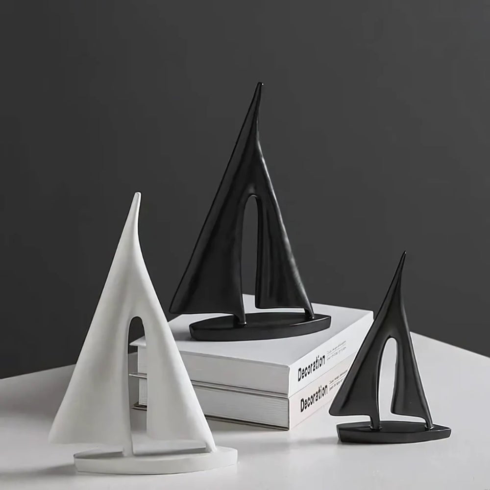Elegant Sejlbåd Dekoration - Moderne Minimalisme til Hjemmet
