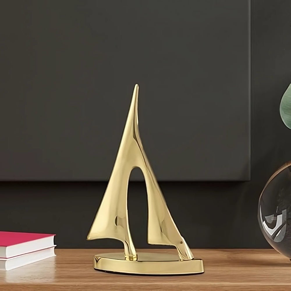 Elegant Sejlbåd Dekoration - Moderne Minimalisme til Hjemmet