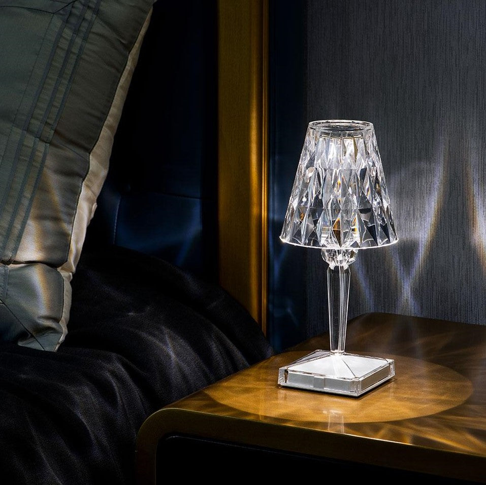 Stilren LED-bordslampa med kristallglans och touchkontroll