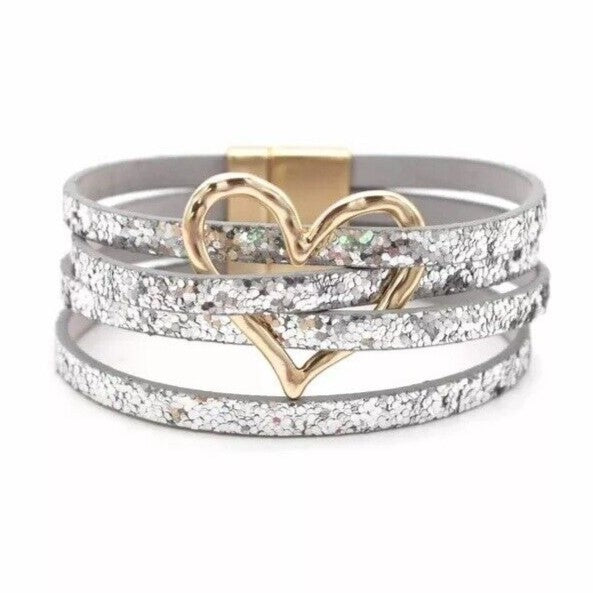 Elegant läderarmband med skiktad design