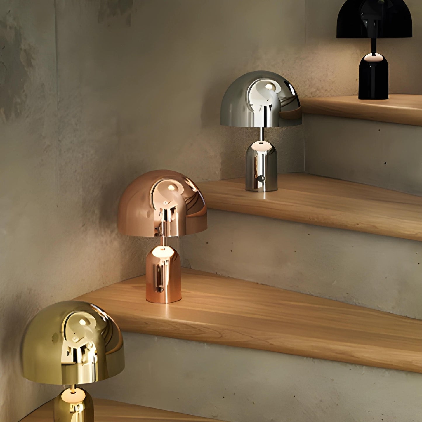 Elegant Trådløs Bordlampe med Justerbar Lysstyrke