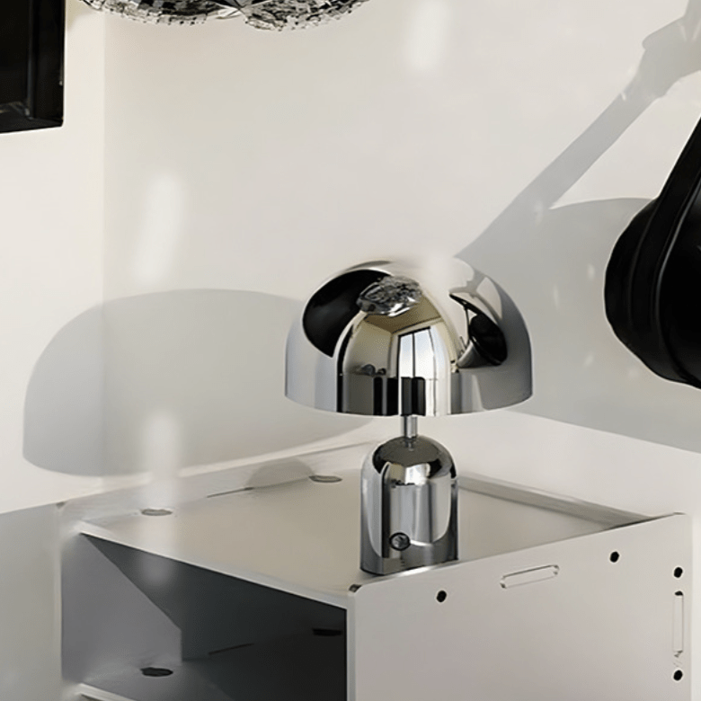 Elegant Trådløs Bordlampe med Justerbar Lysstyrke