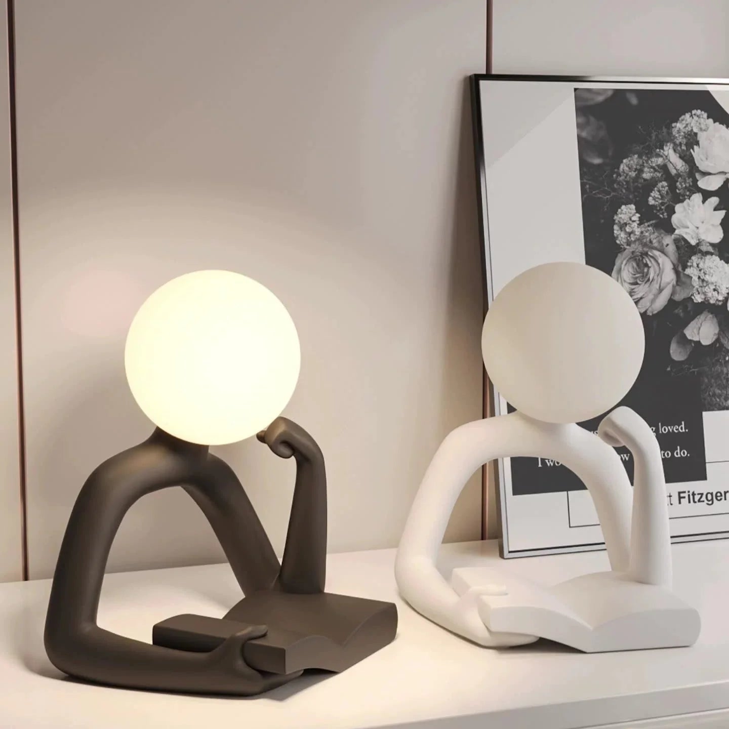 Trådlös bordslampa med justerbart ljus och elegant design