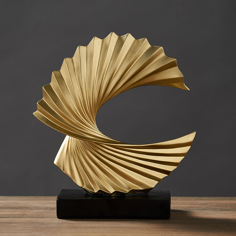 Elegant halvmåne skulptur – LunaLuxe