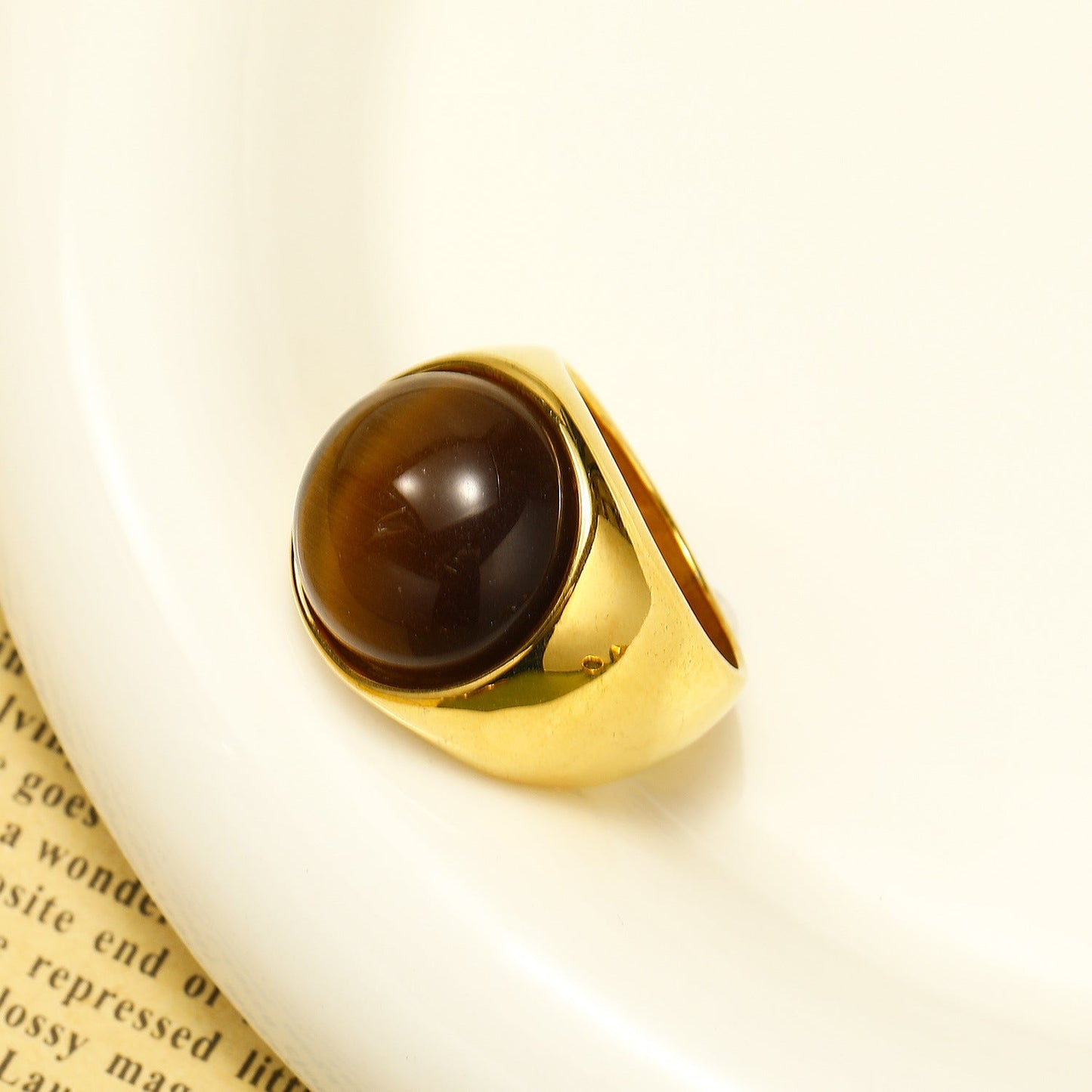 Storslået Katteøje Ring – Celestia