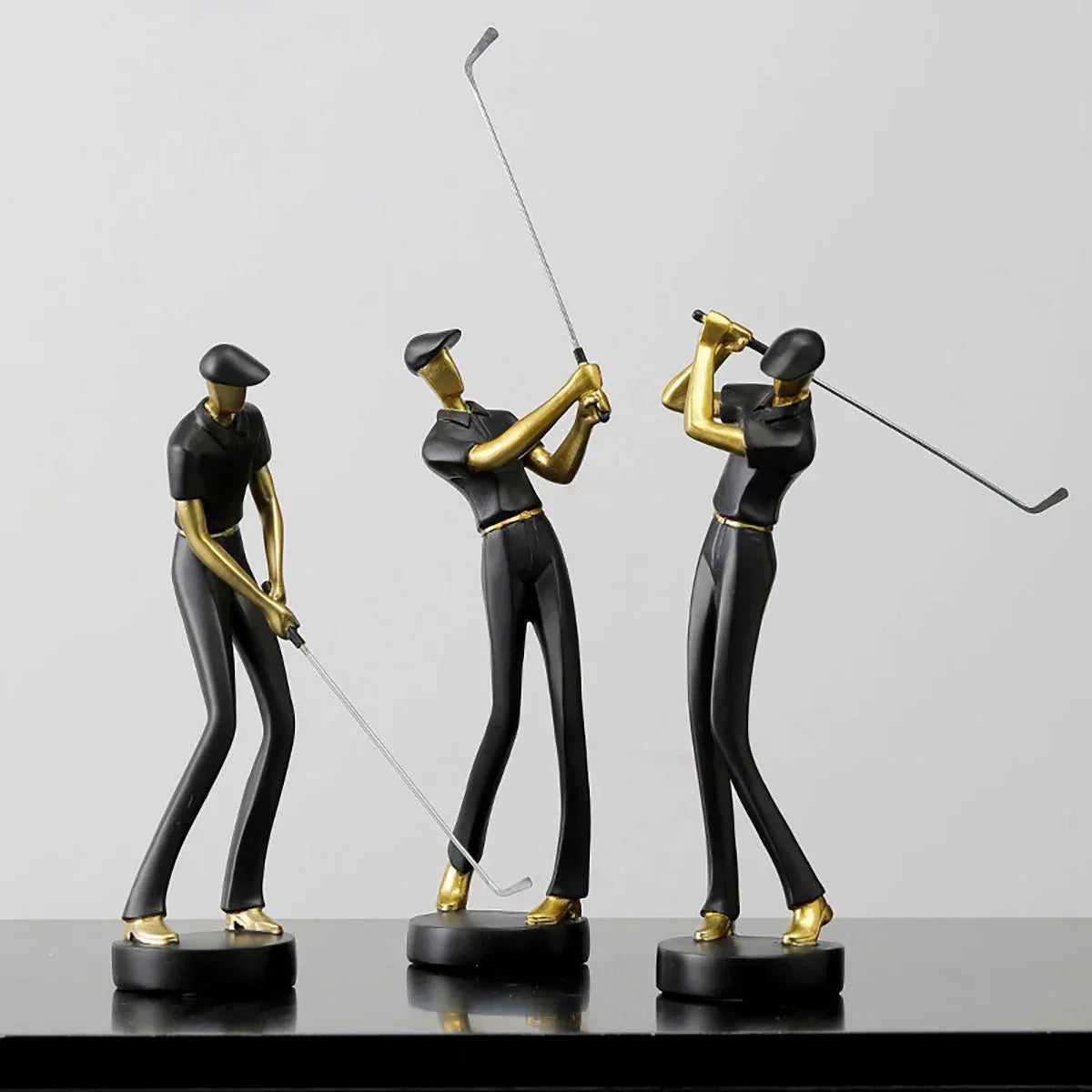 Eksklusive Golfer Figurer med Guld Akcenter til Unikt Interiør