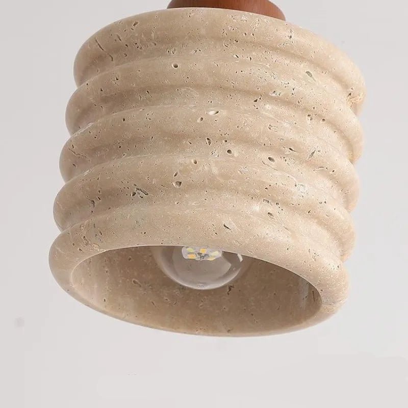 Elegant Travertin Pendel til Industrielt Design i Hjemmet