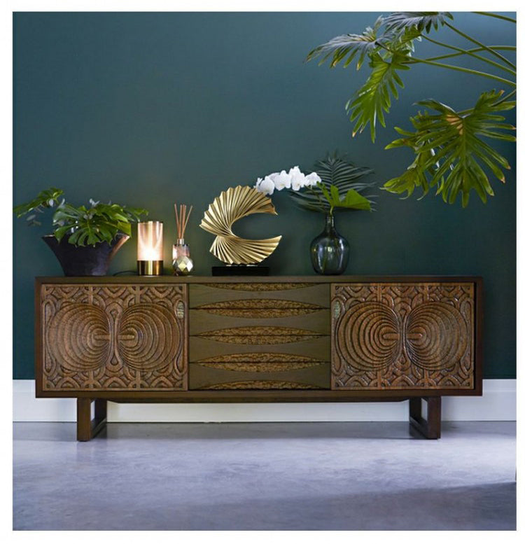 Elegant halvmåne skulptur – LunaLuxe