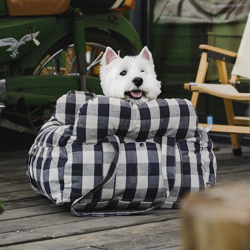 Behagelig hundeseng til bilen - Rejsevenlig