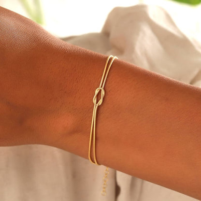 Elegant Nodeløs Armring – Atria