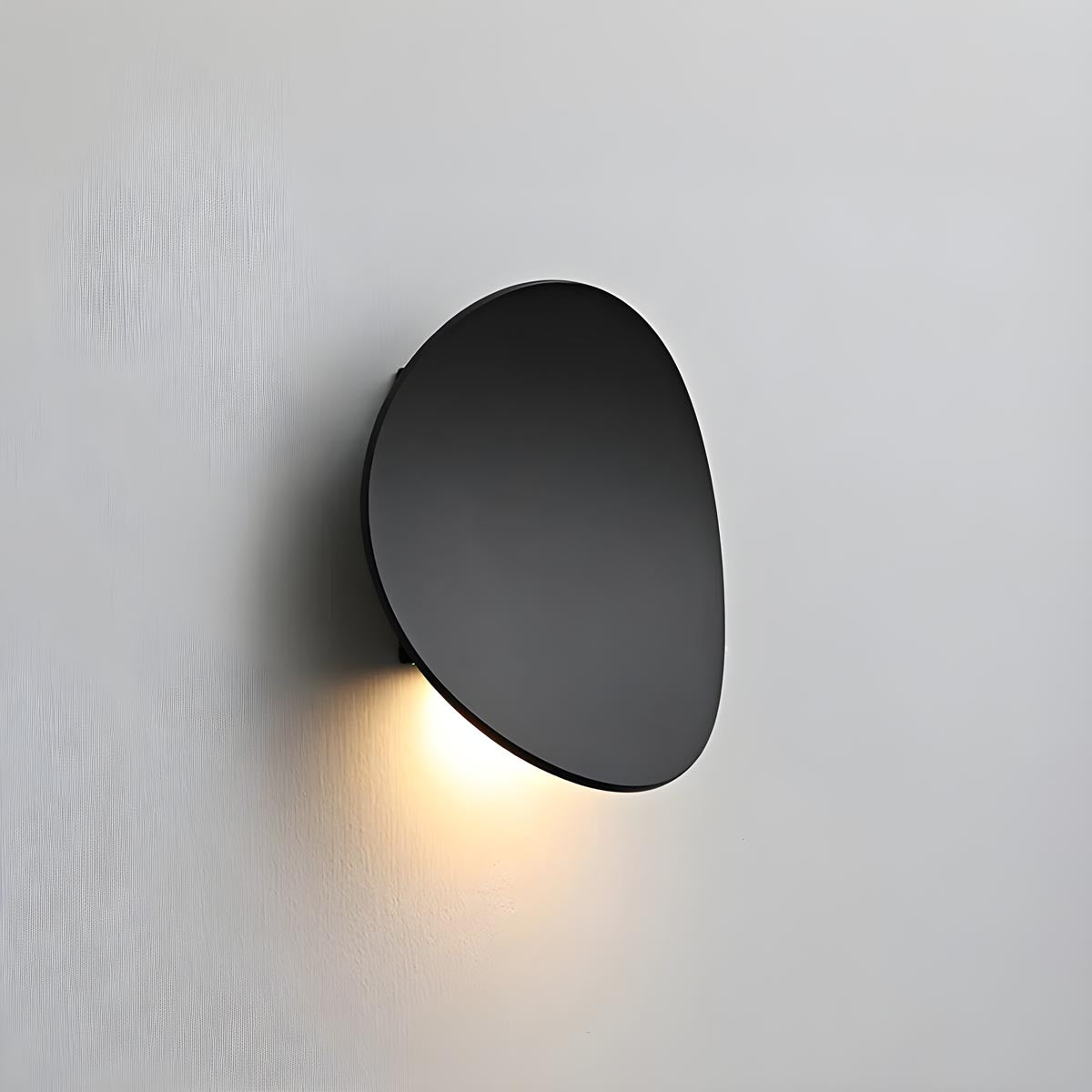 Elegant LED-vägglampa med energioptimerad belysning