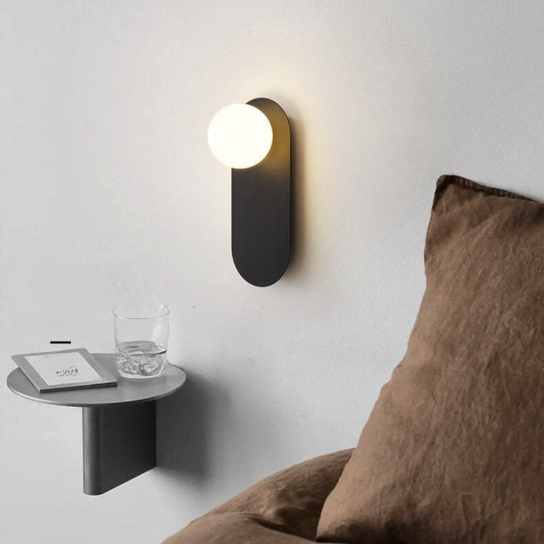 Elegant Væglampe i Glas og Metal - Moderne Design