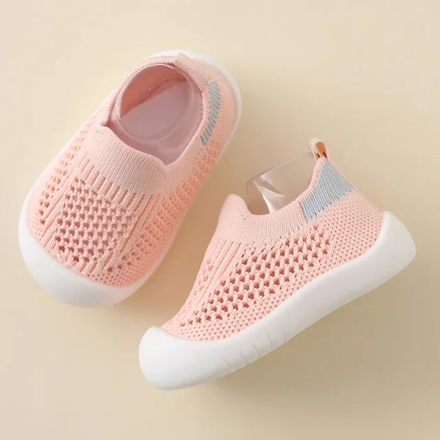 Børnesko – Legesneakers fra KomfyKicks