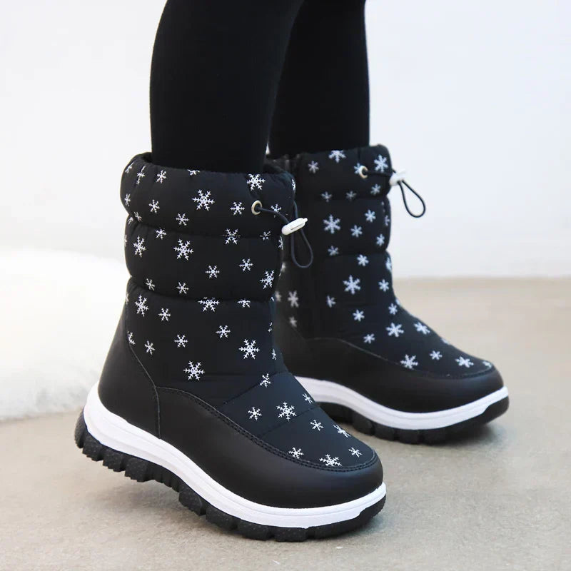 Varma och vattentäta – Halkfria snökängor för flickor och kvinnor