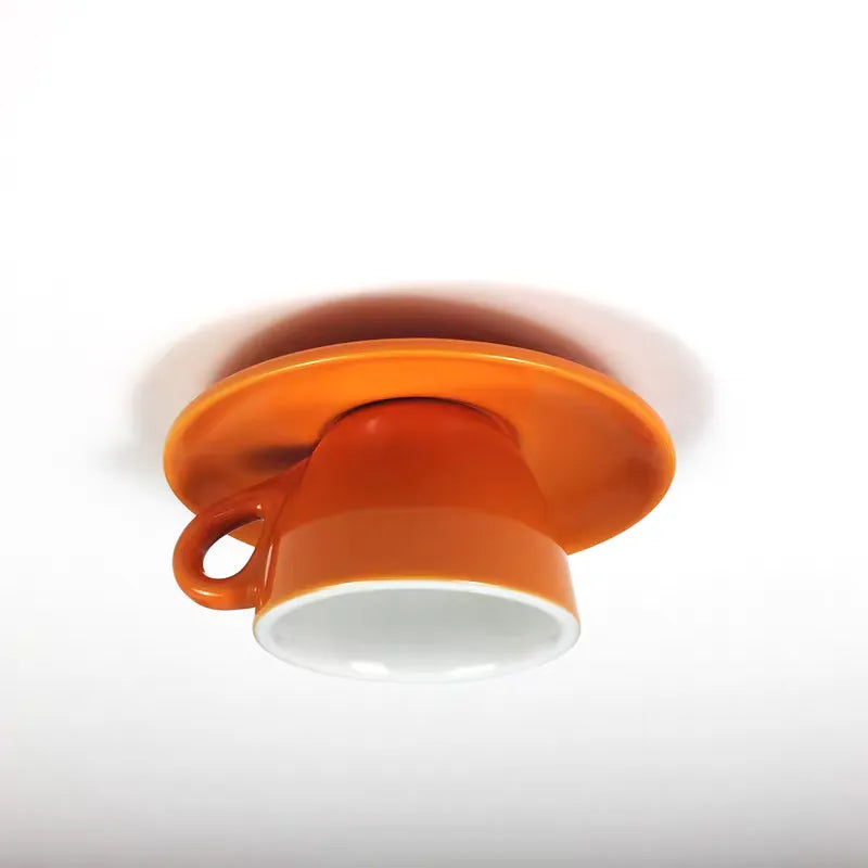 Moderne loftslampe i keramik med unik kopform til soveværelse