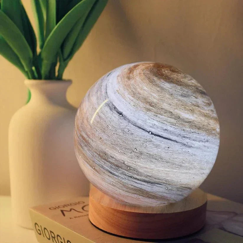 Dimbar USB-månlampa med konstnärlig design