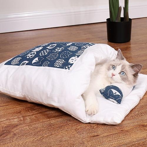Vintersovpåse för Katter – CozyPaws DreamNest