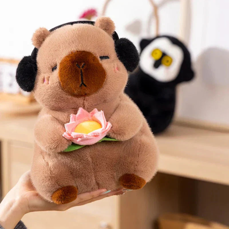 Fuzzy Capybara og Abe Plüschnapper – Bløde Venner