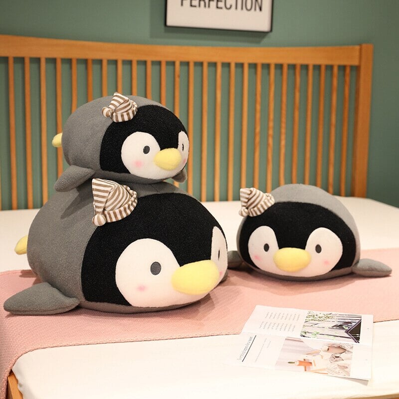 Kawaii Pinguin Plüschtier – Søde Freckles i Fluffy Design