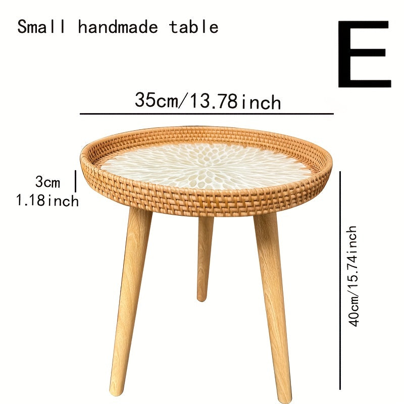 Elegant skandinaviskt sidobord i rotting - Nia