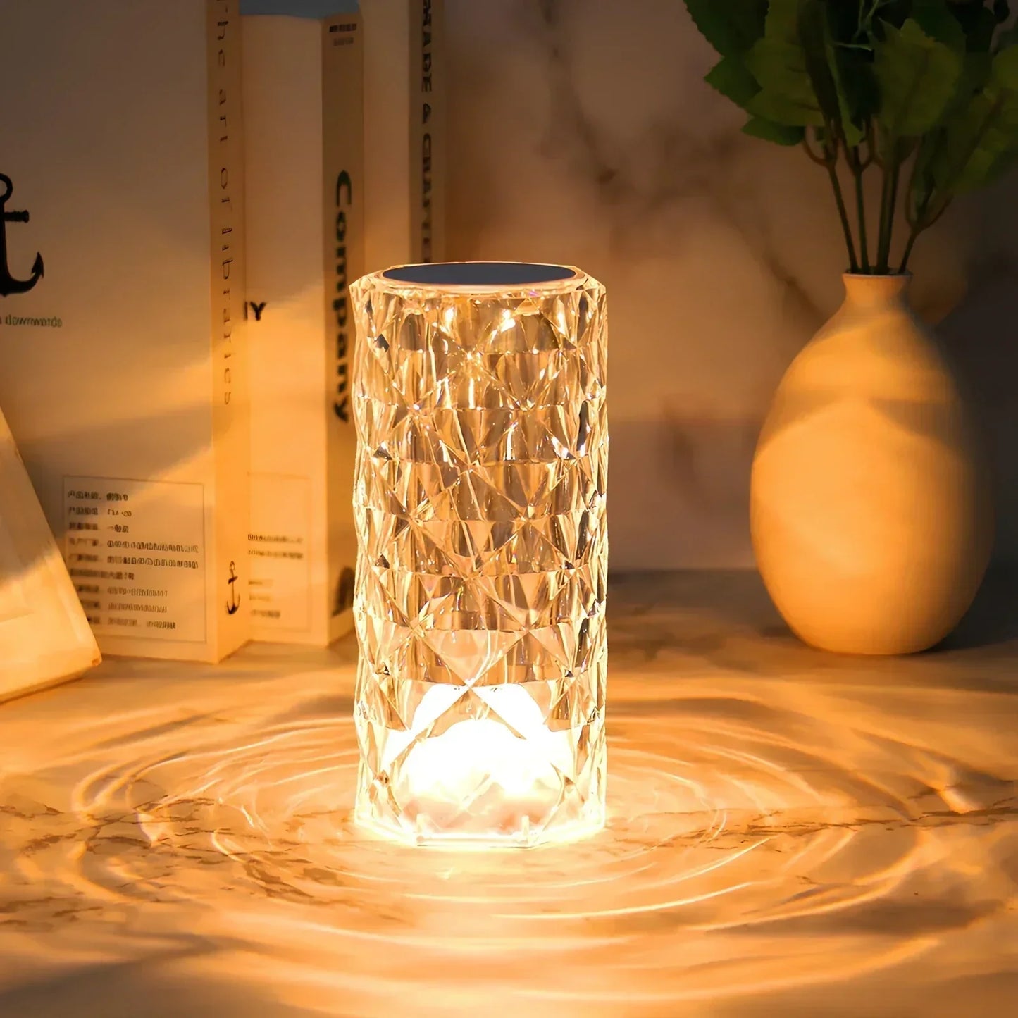 Touch Aktiver Krystal Bordlampe med 16 Farver og Fjernbetjening