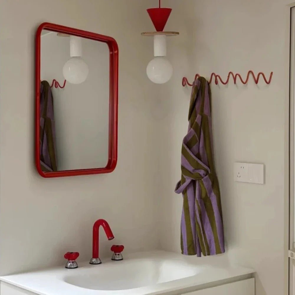 Elegant Sort Vægkrog i Smedejern til Moderne Indretning