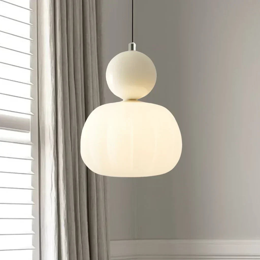 Elegant pendel i art déco-stil med mjuk belysning