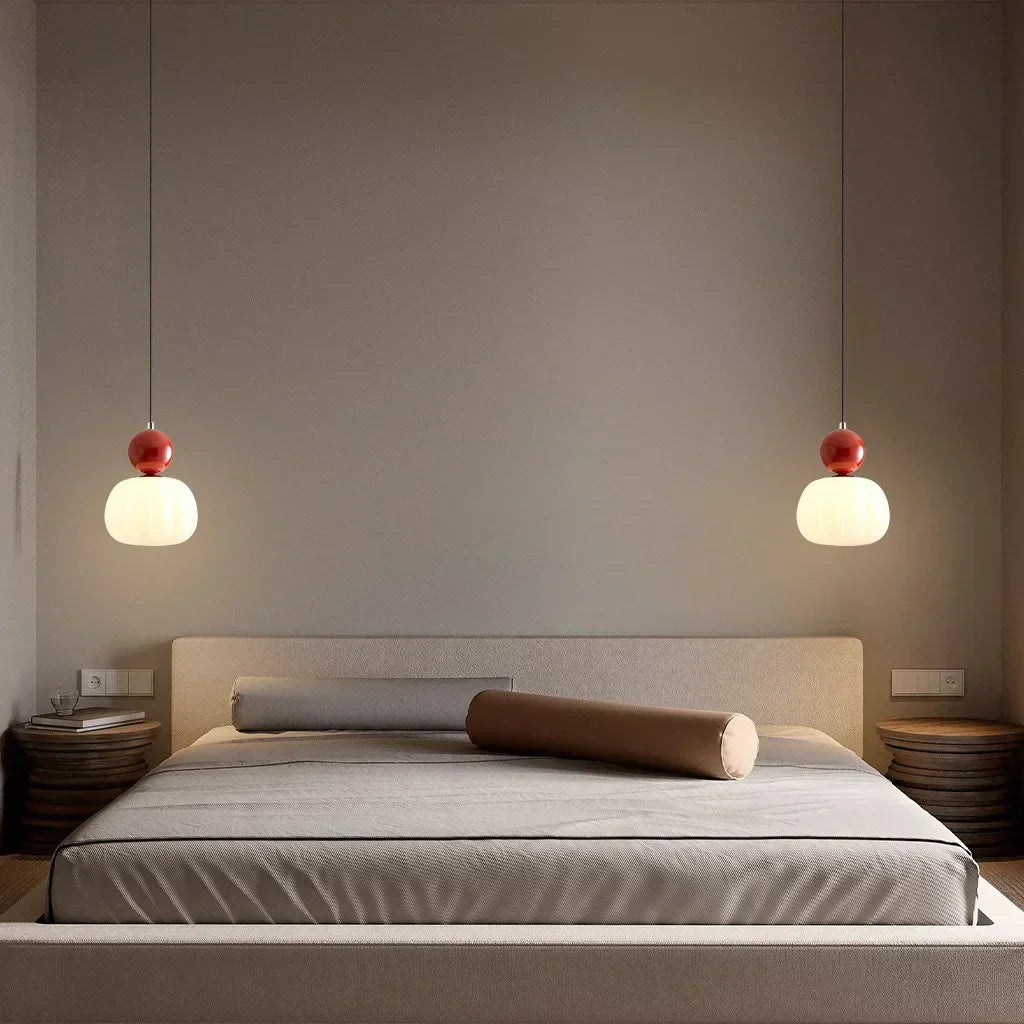 Elegant pendel i art déco-stil med mjuk belysning