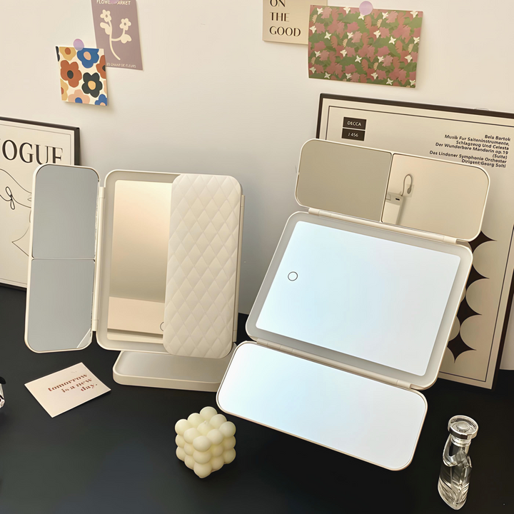 LED Makeup Spejl med Trippel Belysning og Forstørrelse
