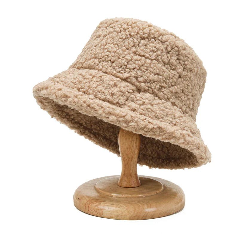 Stilfuld Teddy Bucket Hat til Varme Vinterdage i Uld